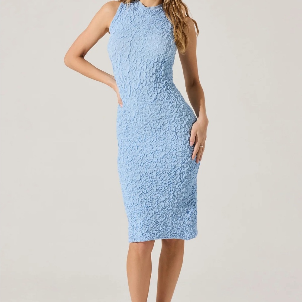 Astr the Label Scrunch Bodycon Dress